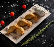 Мини-чебуреки с сыром
