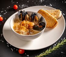 Суп сливочный с морепродуктами