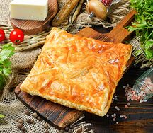 Хачапури слоёное с сыром