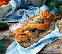 Плетёнка с маком