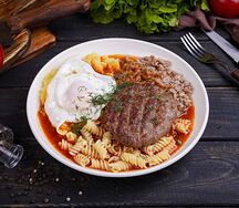 Бифштекс с гарнирами