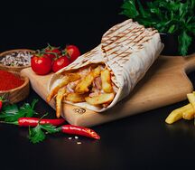 Шаурма в арабской пите 