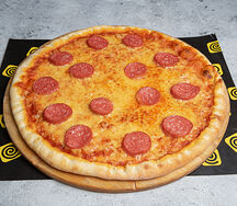 Пицца с салями