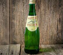 Минеральная вода набеглави