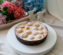 Пирог с творогом и вишней