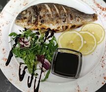 Дорадо с овощами