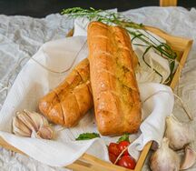 Багет Чесночный из пекарни