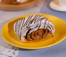 Булочка Лакомка маковая 