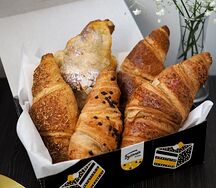 Набор к завтраку из круассанов