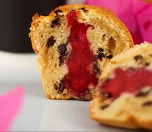 Маффин клубничный с шоколадом