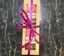 Набор из 6 макарун в подарочной коробке