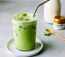 Айс матча на растительном молоке