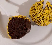 Кейк-попс на палочке