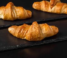 Круассан с абрикосом