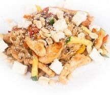 Wok цыплёнок с соусом пад тай