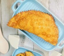 Чебурек с мясом и брынзой