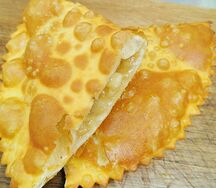 Чебурек сладкий с яблоком и бананом