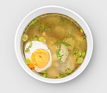 Куриный бульон с лапшой
