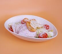 Цезарь с курицей