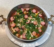 Шакшука с куриной колбаской