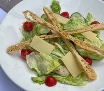 Цезарь с курицей