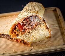 Лаваш в тандыре с кунжутом