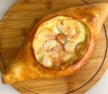 Аджарули с креветками
