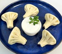 Варёные хинкали с бараниной и зеленью мини