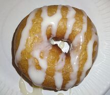 Две пышки со сгущёнкой