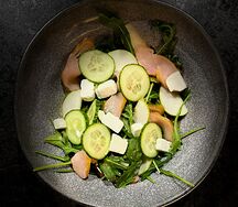 Салат с копчёной куриной грудкой