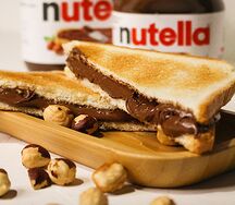 Тост с нутеллой