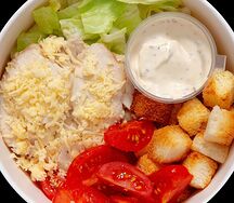Салат Цезарь с курицей