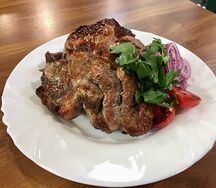 Шашлык из cвинoй шеи