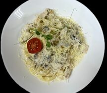 Феттуччине с курицей и грибами