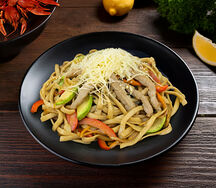 Удон со свининой