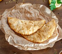 Чебурек с бараниной