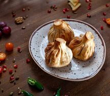 Жареные хинкали с сыром косичка