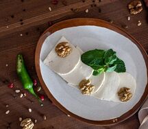 Домашний молочный сыр