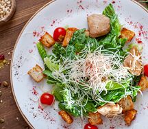 Цезарь с курицей