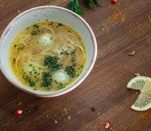 Куриный суп с лапшой