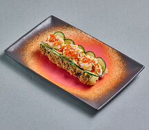 Мега ролл креветка - огурец