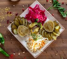 Букет из маринованных овощей 