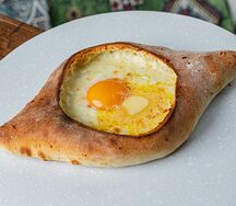 Хачапури по-аджарски