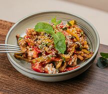 Салат с баклажаном и томатами