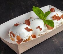 Итальянский десерт Профитроли