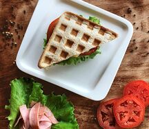 Сэндвич с подкопченной курицей