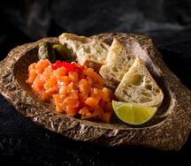 Тартар с лососем