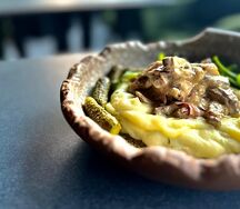 Мясо по-строгановски