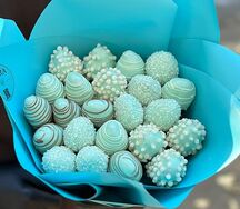 Клубничный букет №3