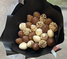 Клубничный букет №2